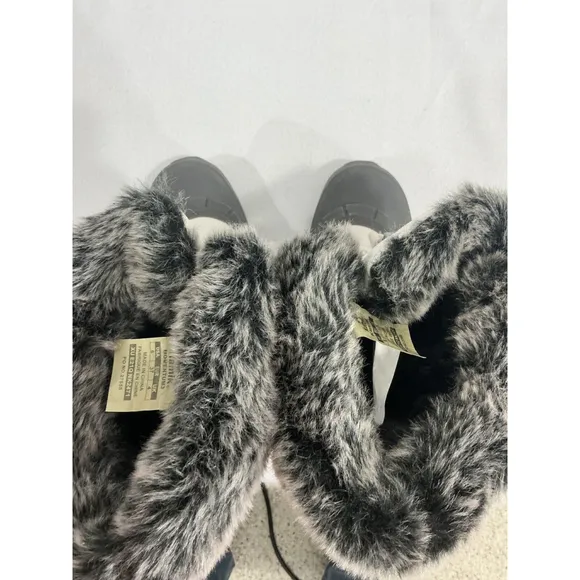 Womans Kamik Momentum 3 Heat Mix Size 6 White Snow Boots NWOT Waterproof