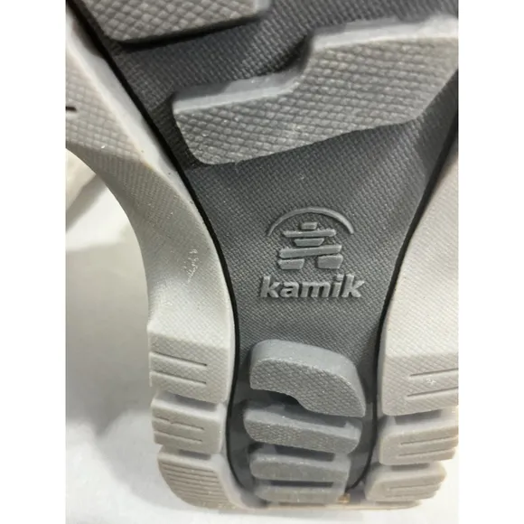 Womans Kamik Momentum 3 Heat Mix Size 6 White Snow Boots NWOT Waterproof