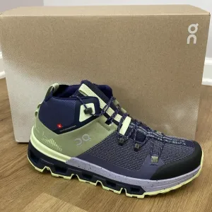Women’s On Cloud Cloudtrax Hiking Boots size 7