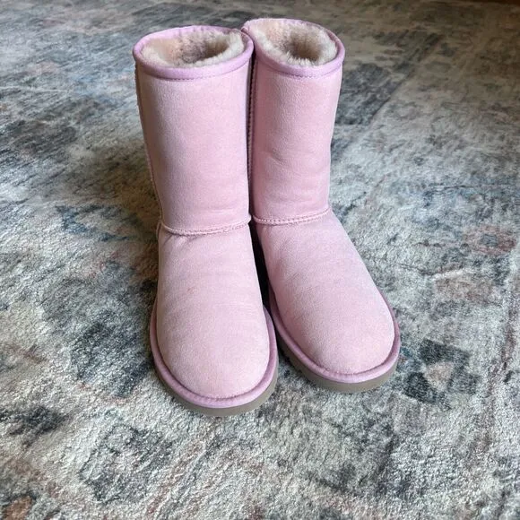 Women's Pink UGG Boots Classic Short Suede Very RARE Color