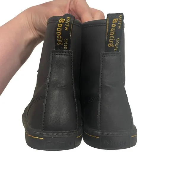 Women’s Size 6 Dr. Martens Docs 8-Eye Sheridan Matte Black Casual Lace Up Boots