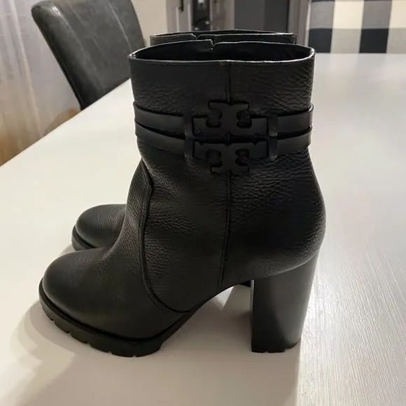 Women's Tory Burch Leigh Lug Sole Leather Bootie Black US Size 7‎ M Pristine