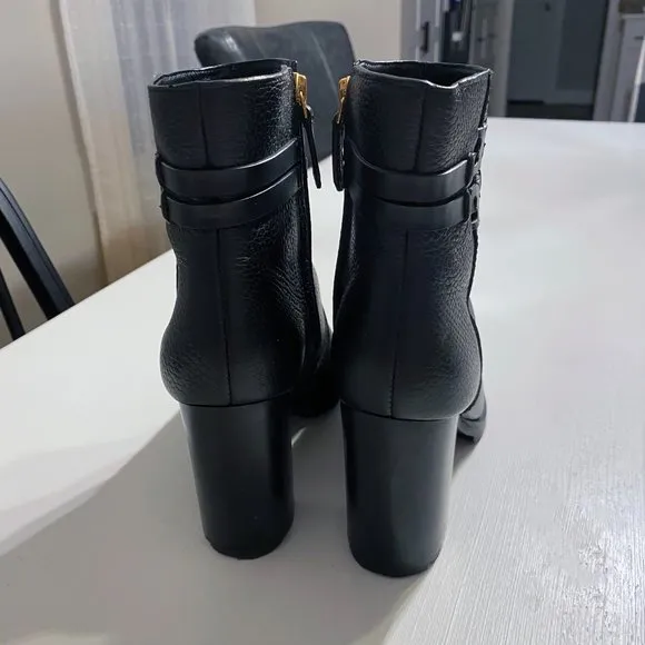 Women's Tory Burch Leigh Lug Sole Leather Bootie Black US Size 7‎ M Pristine