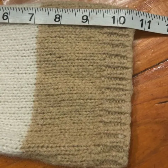 XS/S Juicy Couture Mohair wool 3/4 sleeve round neck tan cream striped sweater