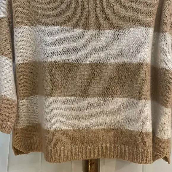 XS/S Juicy Couture Mohair wool 3/4 sleeve round neck tan cream striped sweater