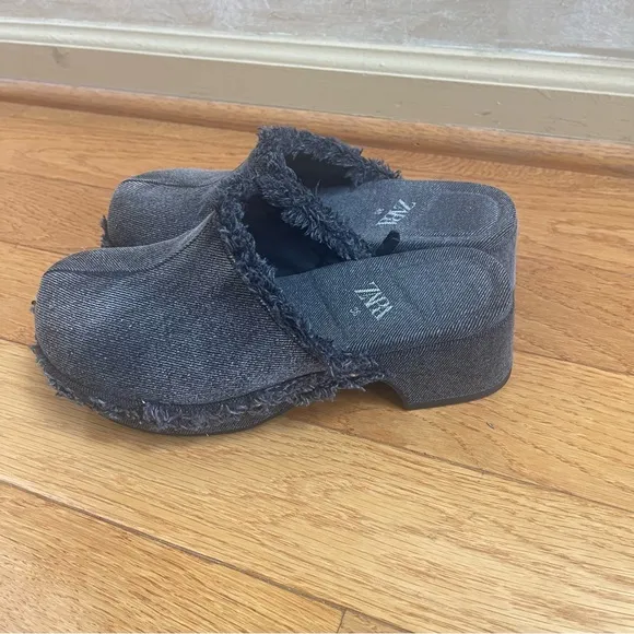 ZARA Denim Black Clogs with studs Jean Mules Slides Shoes Sz 36 EU, US 6