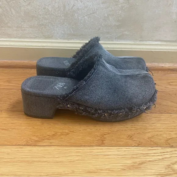 ZARA Denim Black Clogs with studs Jean Mules Slides Shoes Sz 36 EU, US 6