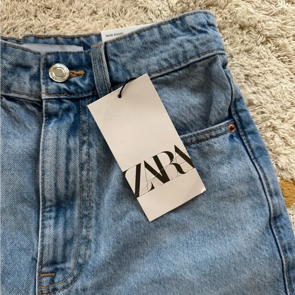 ZARA High Waist Mom Fit Denim Shorts Rigid Mid-Blue Women’s Size 0